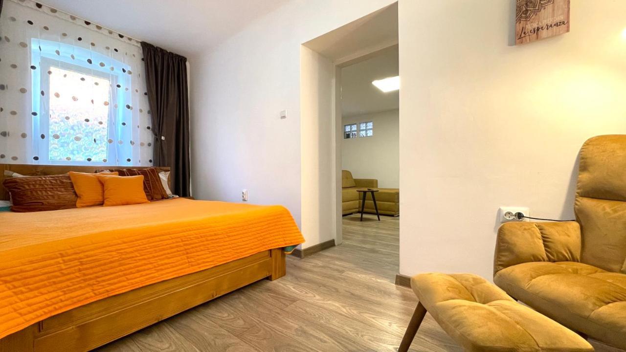 Well Prettyplaces Apartment 001 Brasov Luaran gambar