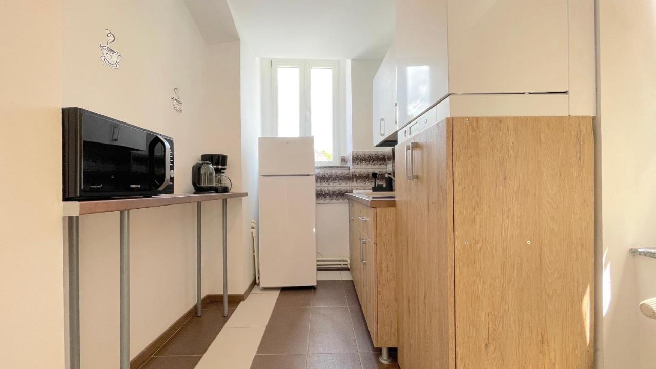 Well Prettyplaces Apartment 001 Brasov Luaran gambar